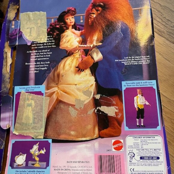 1991 Disney Classics Belle Barbie Beauty & the Beast - Picture 5 of 8